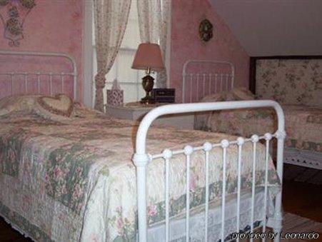 Tumble Inn Schroon Lake ภายนอก รูปภาพ