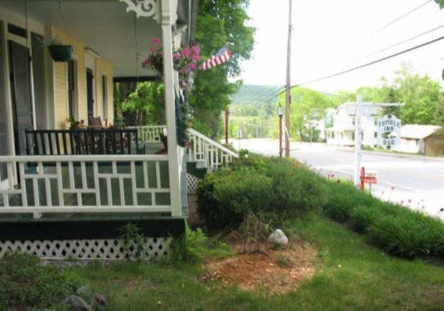 Tumble Inn Schroon Lake ภายนอก รูปภาพ