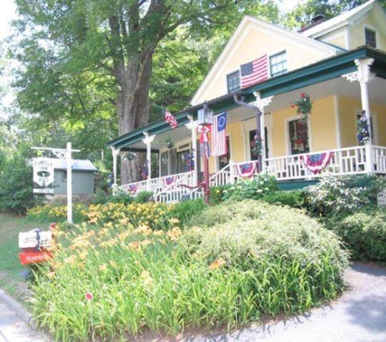Tumble Inn Schroon Lake ภายนอก รูปภาพ