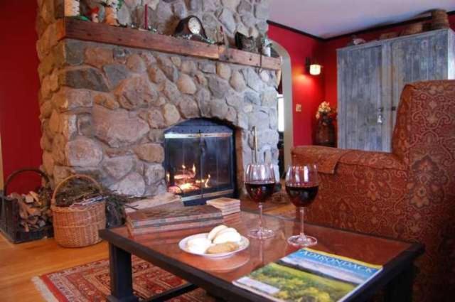 Tumble Inn Schroon Lake ภายนอก รูปภาพ